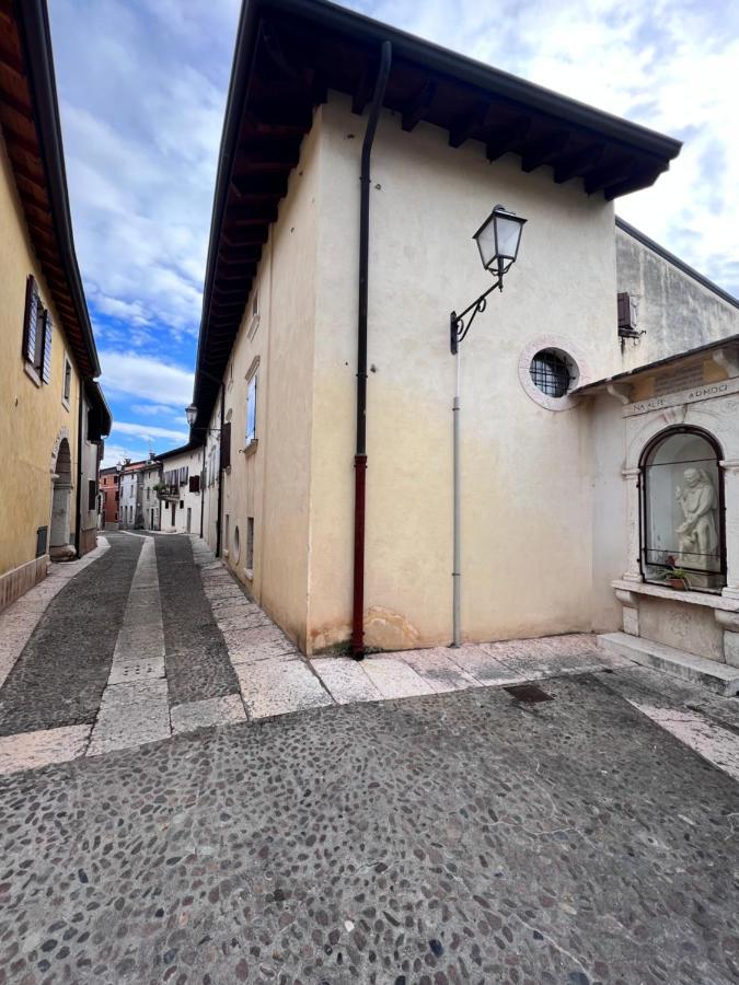 Residenza Borgo San Rocco Bed & Breakfast SantʼAmbrogio di Valpolicella Екстериор снимка