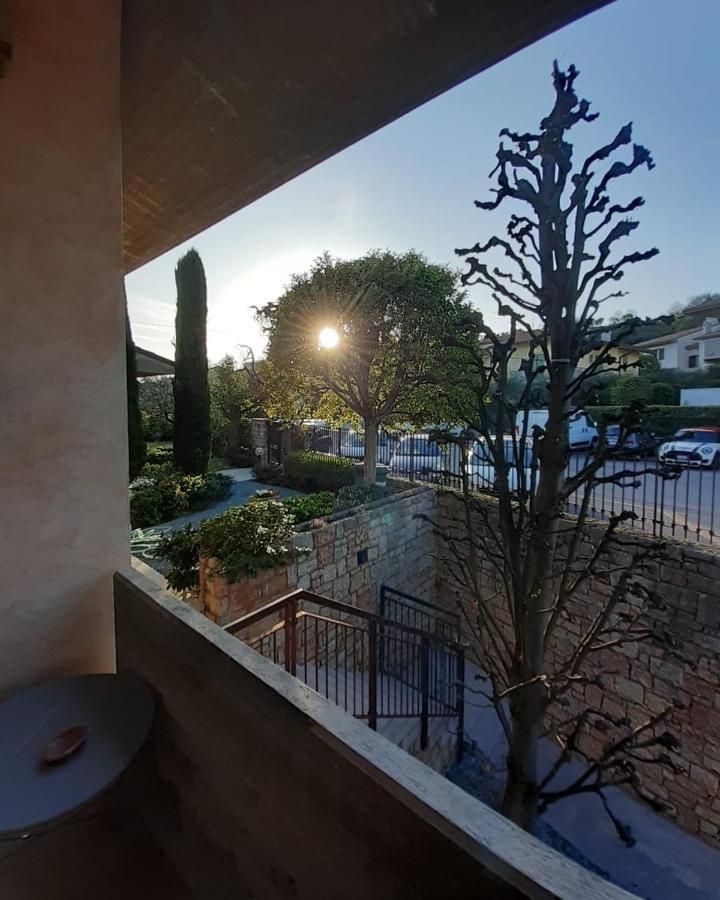 Residenza Borgo San Rocco Bed & Breakfast SantʼAmbrogio di Valpolicella Екстериор снимка
